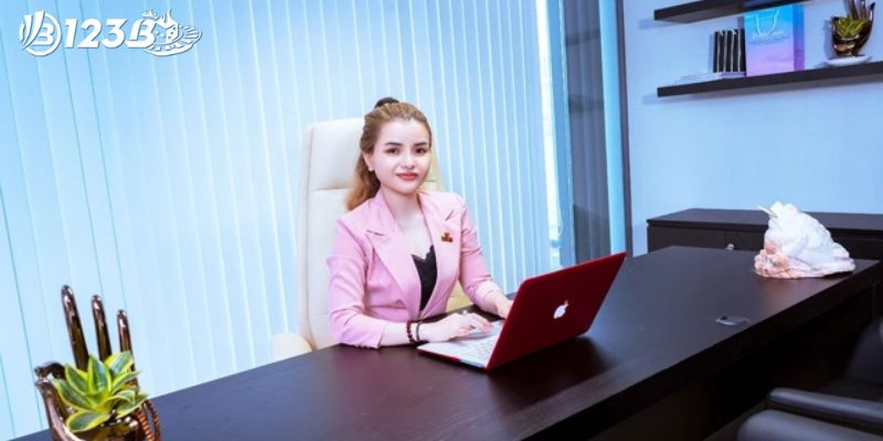 Tìm hiểu thông tin CEO Khả Hân